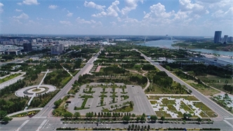 標題：鄂爾多斯站立的文字文化主題公園
瀏覽次數(shù)：2069
發(fā)表時間：2020-10-16